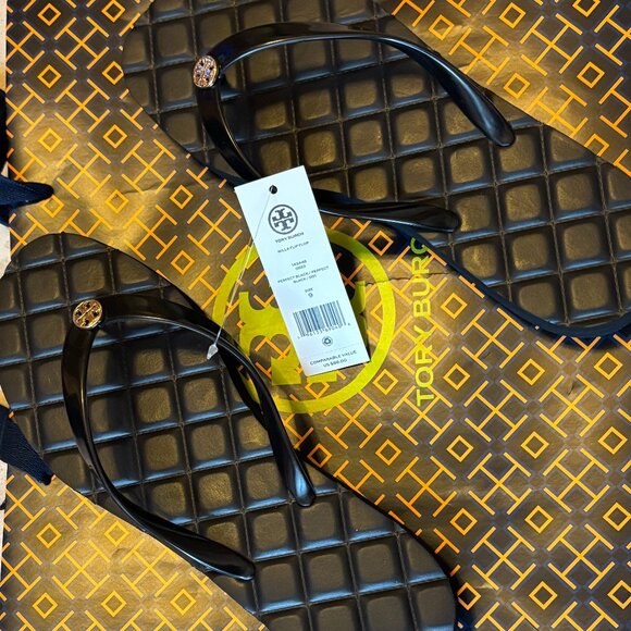 Tory Burch Willa Quilted Platform Flip Flops - Picture 1 of 10